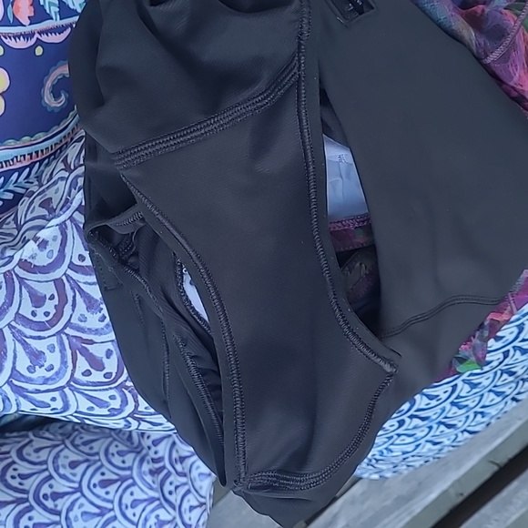 Lululemon  speed  up  shorts  vivid  floral  tone multi - Picture 12 of 16